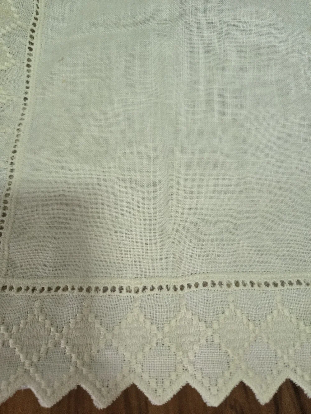 4/$15 Vintage Ivory Lace Placemat 12x18